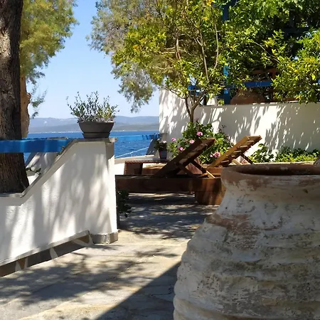 Amfithea Seaview * Trikeri