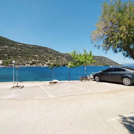 Amfithea Seaview Holiday home